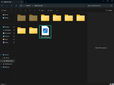 Image file selected in Windows File Explorer